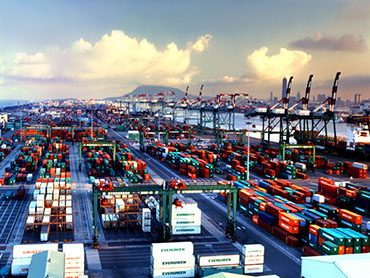 Logística e Mercadorias - Imagem de porto de mercadorias